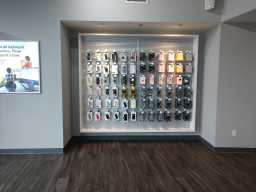 Cell Phone Store «Verizon Authorized Retailer - Wireless Plus Montrose», reviews and photos, 3738 N Verdugo Rd, Montrose, CA 91020, USA