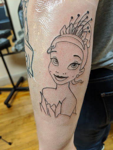 Tattoo Shop «Inkfected Tattoos LLC», reviews and photos, 3740 Glenmore Ave, Cincinnati, OH 45211, USA