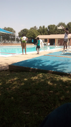 Recreation Center «Lee Park Recreation Center», reviews and photos, 3000 Pamela Dr, Irving, TX 75062, USA