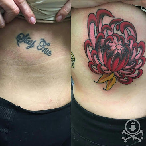 Explore poison ivy tattoo ideas, creative tattoo ideas in Gloucester City, available at 12 oz. Studios Tattoos and Piercing Brooklawn