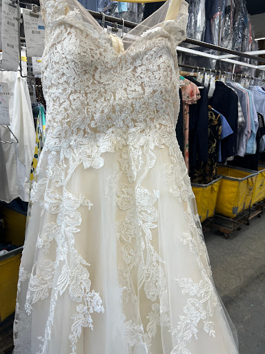 Dry Cleaner «NEXTGEN Cleaners», reviews and photos, 1574 Branham Ln, San Jose, CA 95118, USA