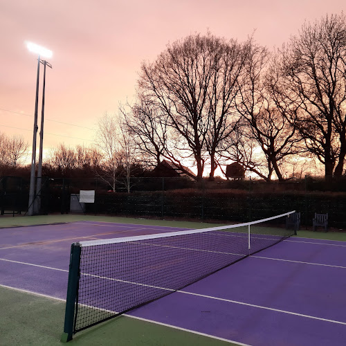 Comments and reviews of Totton & Eling Tennis Centre