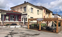 Photos du propriétaire du Restaurant Relais du Grenier à Jambons à Rimont - n°4
