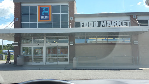 Supermarket «ALDI», reviews and photos, 505 Memorial Dr, Chicopee, MA 01020, USA