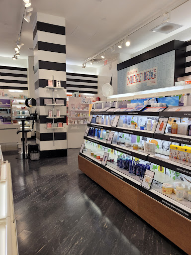 Cosmetics Store «SEPHORA», reviews and photos, 550 S Rosemary Ave, West Palm Beach, FL 33401, USA