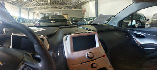 Used Car Dealer «Paramount Motors NW», reviews and photos, 2908 6th Ave S, Seattle, WA 98134, USA