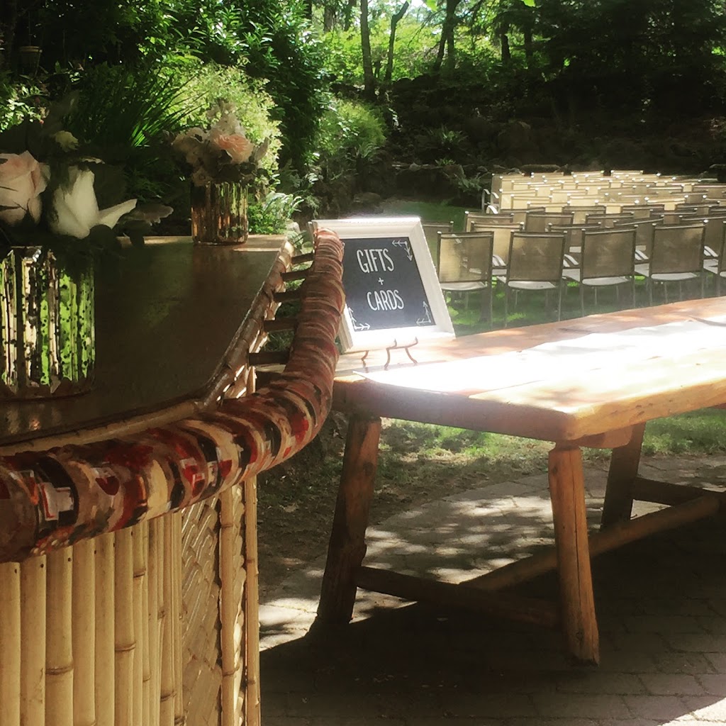 Stonehedge Gardens 97031