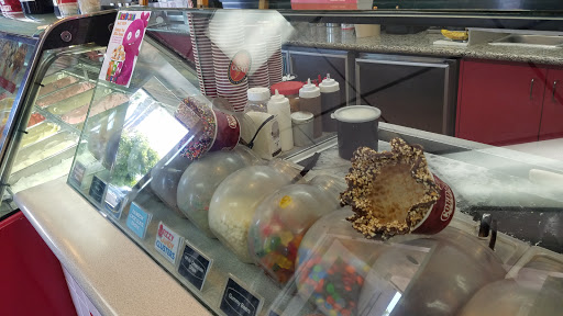 Ice Cream Shop «Cold Stone Creamery», reviews and photos, 101 Main St K, Seal Beach, CA 90740, USA