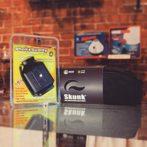 Tobacco Shop «Gaines Street Smokes», reviews and photos, 526 W Gaines St, Tallahassee, FL 32301, USA