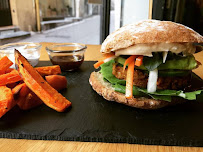 Hamburger végétarien du Restaurant végétalien KOKO GREEN Vegan & Raw food à Nice - n°7