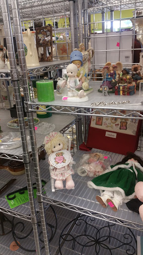 Thrift Store «Goodwill Store», reviews and photos, 2551 Heartland Pl, Coralville, IA 52241, USA