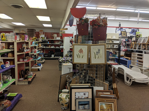 Thrift Store «The Salvation Army Family Store & Donation Center», reviews and photos, 3740 Nicollet Ave, Minneapolis, MN 55409, USA