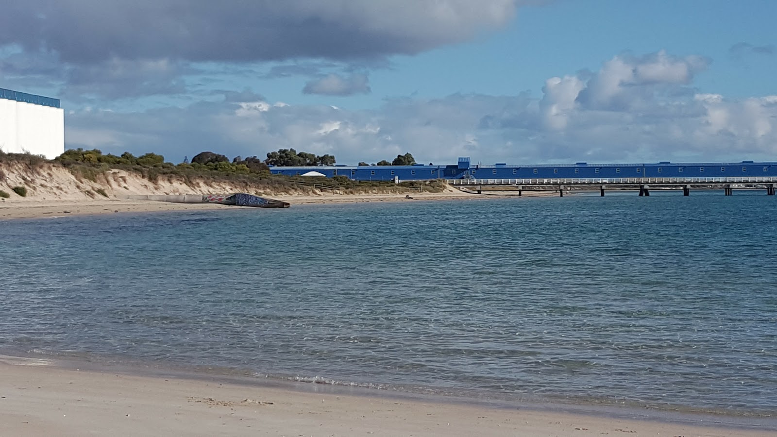 Kwinana Dog Beach'in fotoğrafı vahşi alan