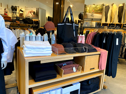 Sportswear Store «lululemon», reviews and photos, 600 S Main St, Greenville, SC 29601, USA