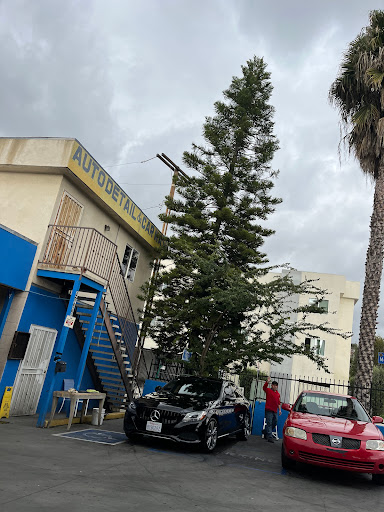 Cris Car Wash en Los Angeles