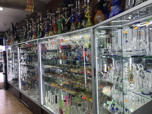 Vaporizer Store «Vaporizers & Tobacco | Smoke Shop», reviews and photos, 390 Metropolitan Ave, Brooklyn, NY 11211, USA