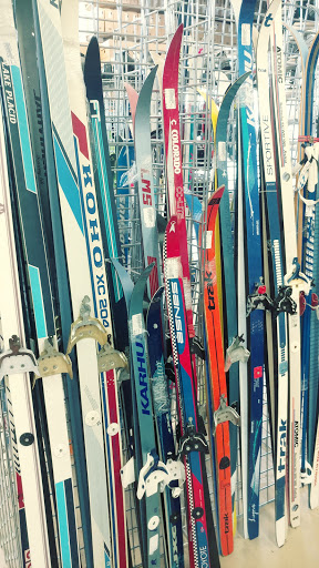 Sporting Goods Store «Play It Again Sports- Chesterfield, MI», reviews and photos, 50607 Gratiot Ave, Chesterfield, MI 48051, USA