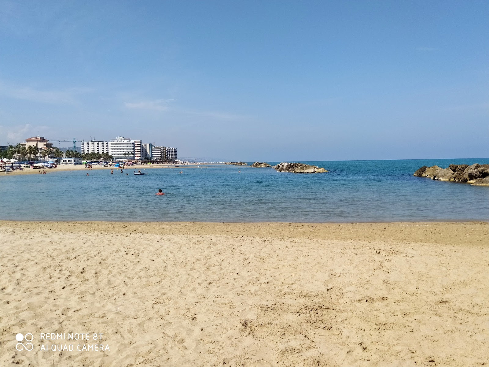 Foto de Spiaggia Montesilvano - lugar popular entre os apreciadores de relaxamento