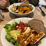 Photo n°2 de l'avis de Annika.e fait le 15/10/2023 à 12:44 sur le  dean&david | Bowls, Salate, Curries & Snacks! à Ulm