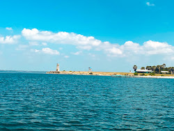 Kallady Beach'in fotoğrafı - rahatlamayı sevenler arasında popüler bir yer