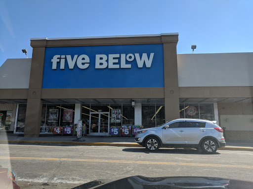 Shopping Mall «Southland Four Seasons Shopping Center», reviews and photos, 600 Clairton Blvd, Pittsburgh, PA 15236, USA