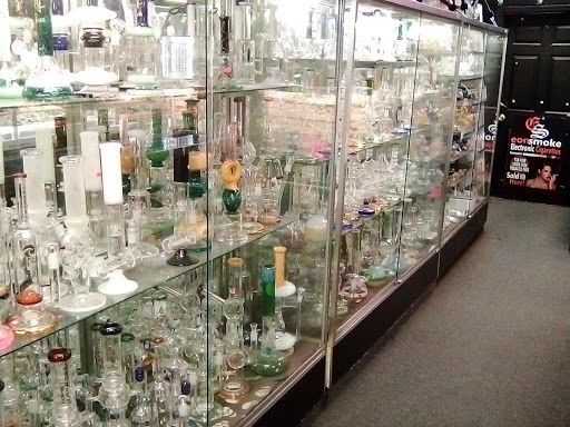 Tobacco Shop «Farah Smoke Shop», reviews and photos, 2345 Mission St, San Francisco, CA 94110, USA