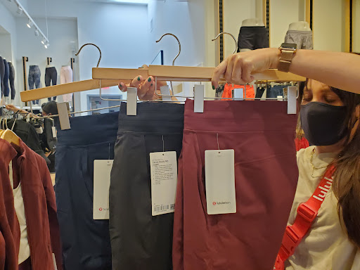 Shopping Mall «The Commons at Calabasas», reviews and photos, 4799 Commons Way, Calabasas, CA 91302, USA