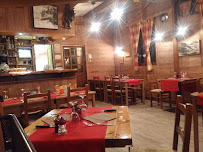 Atmosphère du Restaurant L'Aigle Blanc à Les Avanchers-Valmorel - n°3