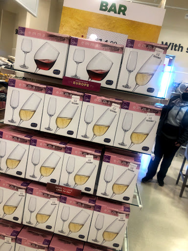 Department Store «HomeGoods», reviews and photos, 162 Everett Ave, Chelsea, MA 02150, USA