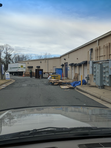 Thrift Store «Goodwill Retail Store & Donation Center», reviews and photos, 22405 Enterprise St, Sterling, VA 20164, USA