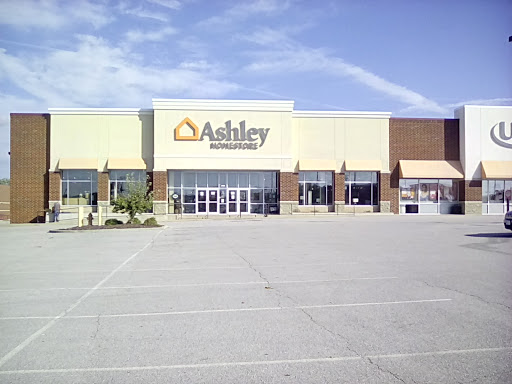 Ashley HomeStore, 2409 N Hwy 67, Florissant, MO 63033, USA, 
