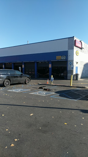 Auto Parts Store «Pep Boys Auto Parts & Service», reviews and photos, 2633 E Tremont Ave, Bronx, NY 10461, USA