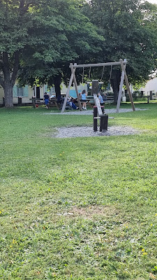 Aire de jeux à Issarlès