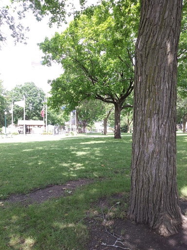 Park «City Square Park», reviews and photos, S Spruce St, Waconia, MN 55387, USA