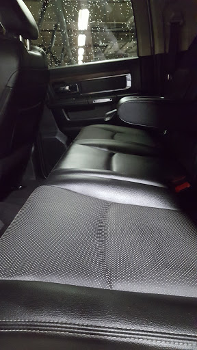 Car Dealer «Enumclaw Chrysler Jeep Dodge», reviews and photos, 726 Roosevelt Ave, Enumclaw, WA 98022, USA