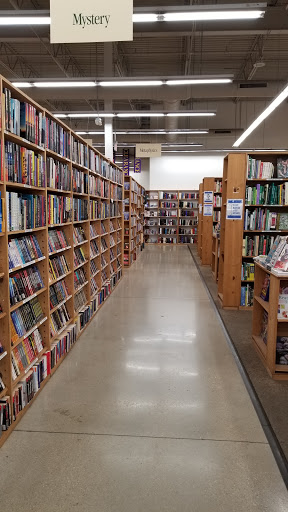 Book Store «Half Price Books», reviews and photos, 1075 E Golf Rd, Schaumburg, IL 60173, USA
