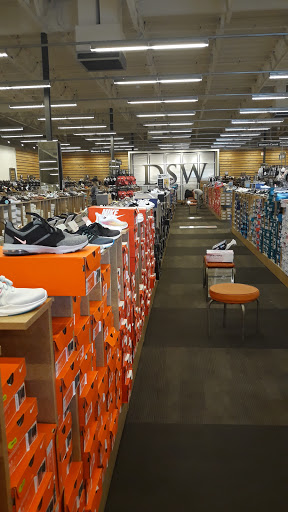 Shoe Store «DSW Designer Shoe Warehouse», reviews and photos, 571 N Stephanie St, Henderson, NV 89014, USA