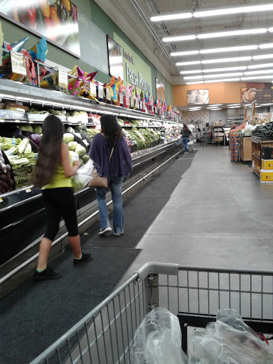 Grocery Store «Superior Grocers», reviews and photos, 6010 Pacific Blvd, Huntington Park, CA 90255, USA