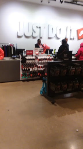 Clothing Store «Nike Factory Store», reviews and photos, 917 Lighthouse Pl, Michigan City, IN 46360, USA