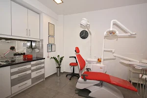 Γκαλίνα Μαραντίτσι - Diamond Dental Center, Οδοντίατρος - Αμπελόκηποι, Αθήνα image