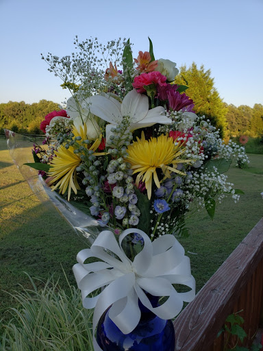 Florist «Country Flowers», reviews and photos, 909 N Walnut St, Milford, DE 19963, USA