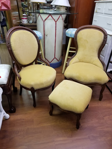 Thrift Store «Taste and See Thrift/Antiques», reviews and photos, 720 NY-25A, Rocky Point, NY 11778, USA