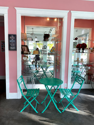 Restaurant «Hometown Desserts», reviews and photos, 507 Pine Ave, Anna Maria, FL 34216, USA