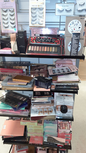 Department Store «T.J. Maxx», reviews and photos, 1300 Shingle Creek Xing, Brooklyn Center, MN 55430, USA