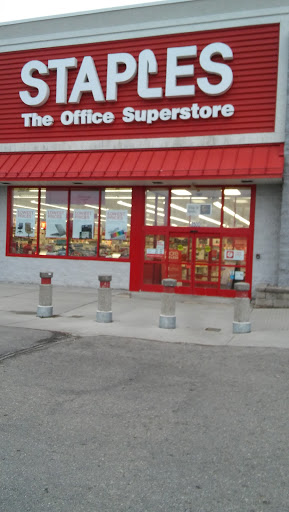 Office Supply Store «Staples», reviews and photos, 3500 8th St SW, Altoona, IA 50009, USA