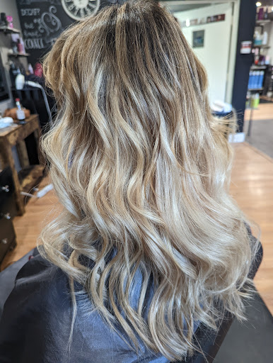 Beauty Salon «Vie de Bella Salon», reviews and photos, 610 Nottingham Rd, Syracuse, NY 13224, USA