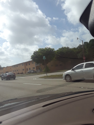 Car Dealer «Bird Road Subaru», reviews and photos, 7240 Bird Rd, Miami, FL 33155, USA