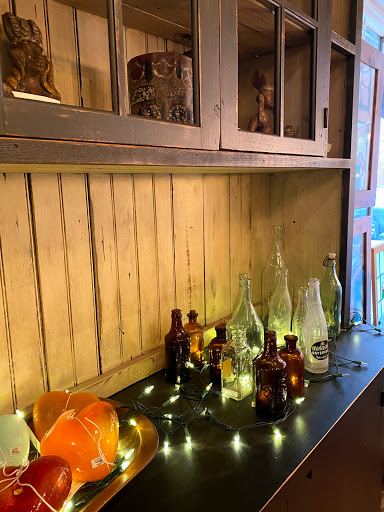 Furniture Store «Cherry Acres», reviews and photos, 23 E Main St, Lititz, PA 17543, USA