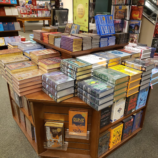 Book Store «Barnes & Noble», reviews and photos, 624 S Green River Rd, Evansville, IN 47715, USA