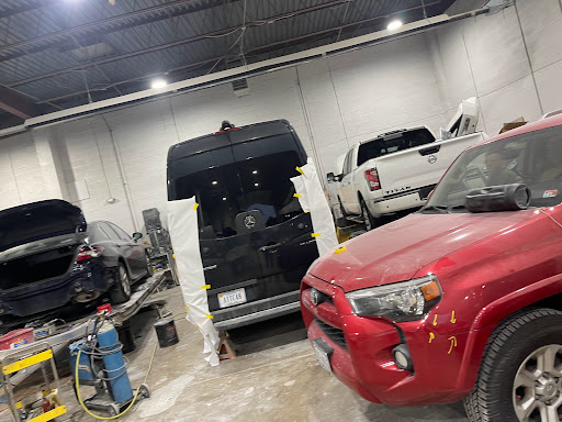 Auto Body Shop «Skyline Auto Body Shop», reviews and photos, 4215 Walney Rd, Chantilly, VA 20151, USA